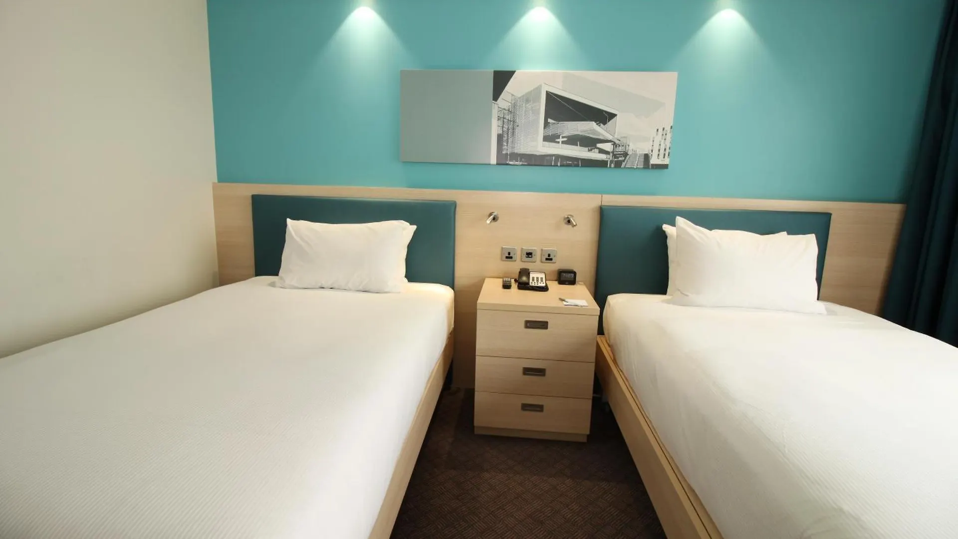 Hampton By Hilton London Docklands Hotel