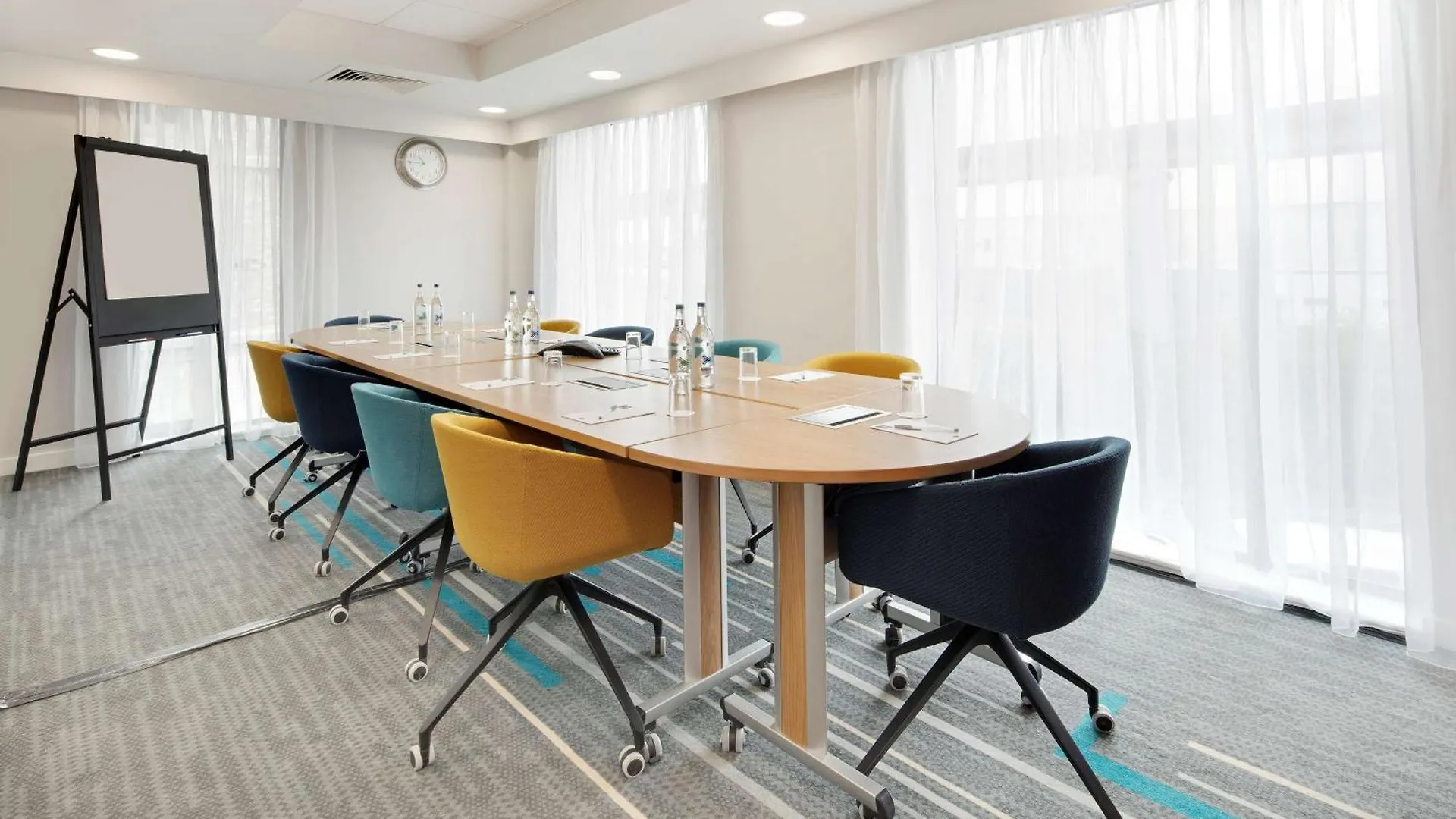 Hampton By Hilton London Docklands Hotel