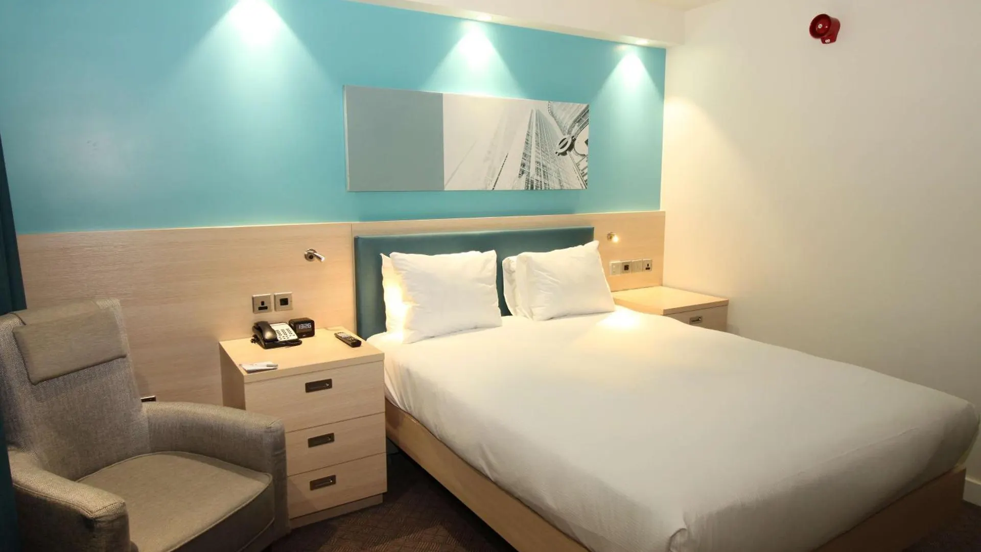 Hampton By Hilton London Docklands Hotel