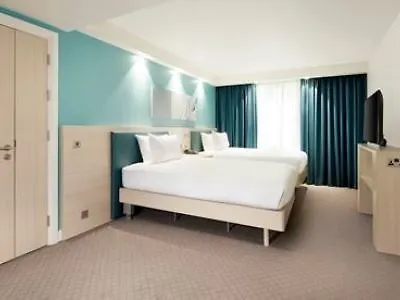 Hampton By Hilton London Docklands Hotel