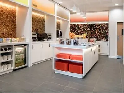 Hampton By Hilton London Docklands Hotel