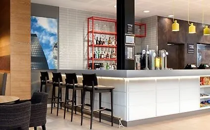 Hampton By Hilton London Docklands Hotel